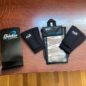 *New BADEN Vollyball Kneepads sleek fit competition size Small